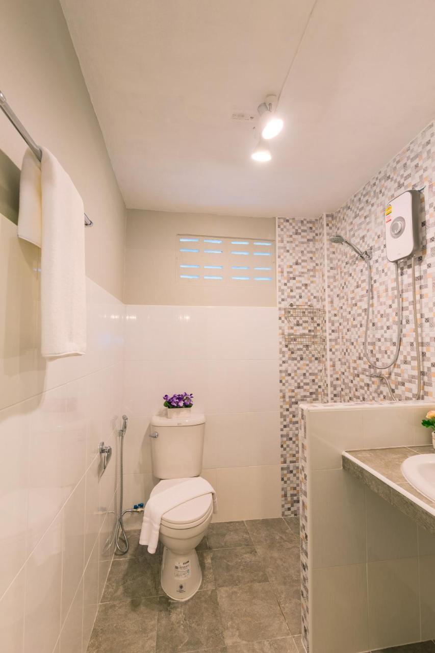 Rice Rooms And Restaurant Ката-Бич Экстерьер фото
