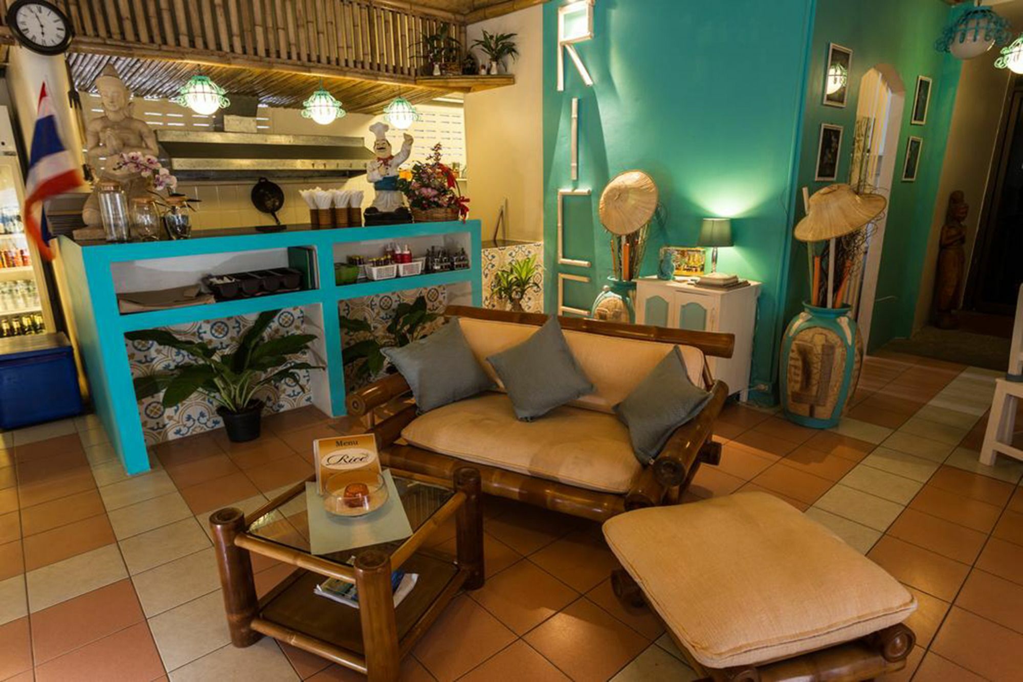 Rice Rooms And Restaurant Ката-Бич Экстерьер фото